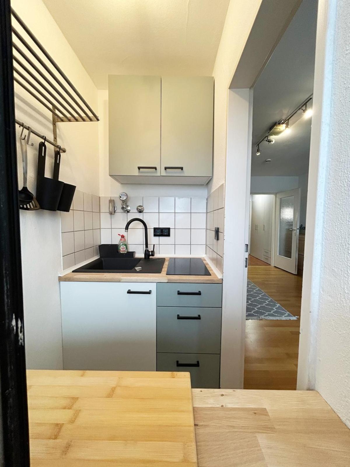 Furnished U6 Harras